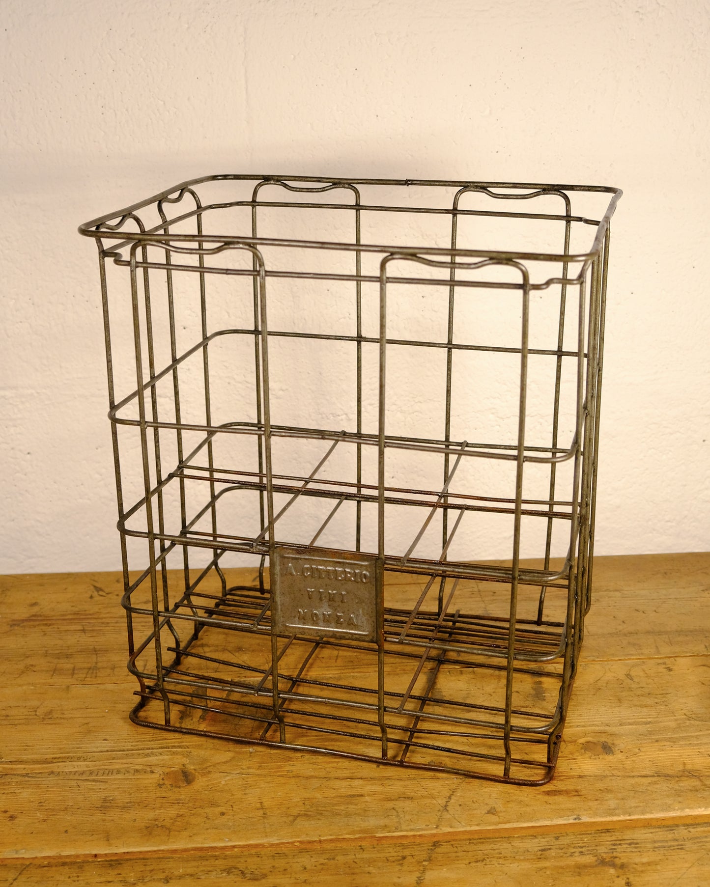 Cesta portabottiglie vintage A. Citterio Vini – Monza