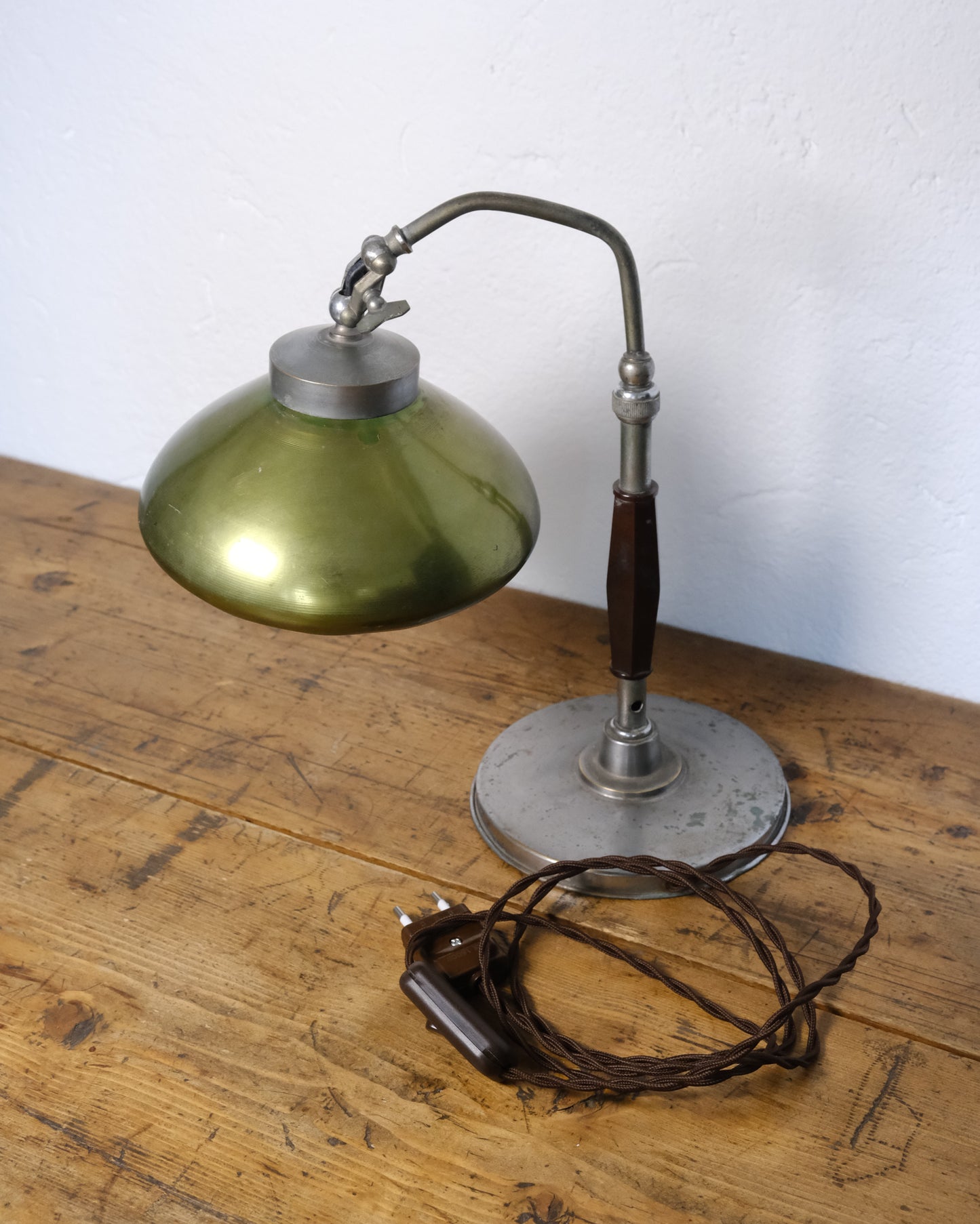 Lampada ministeriale “collo d’oca”  - manico testa di moro