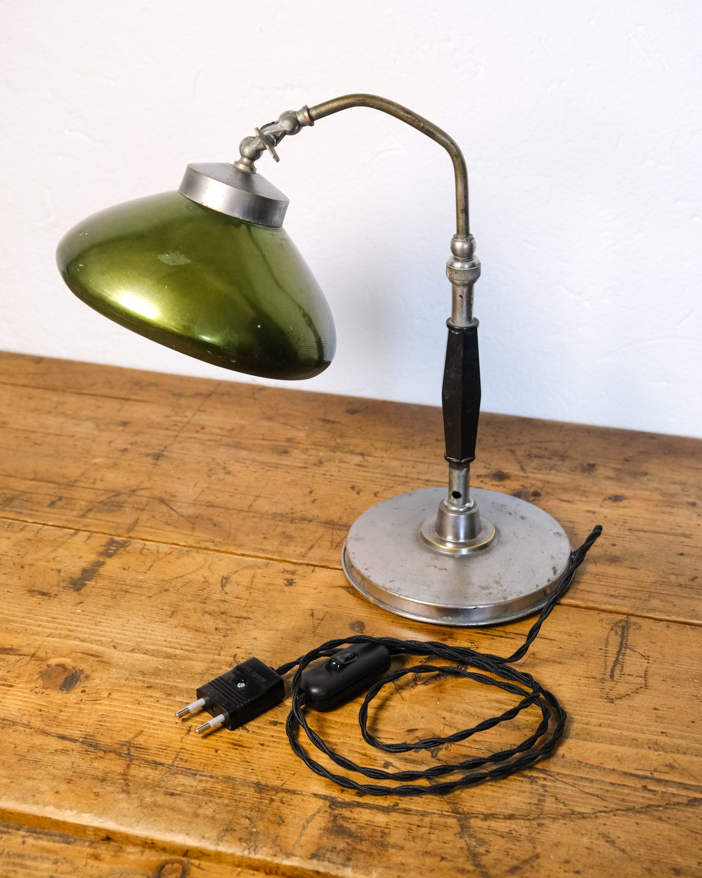 Lampada ministeriale “collo d’oca”  - manico nero