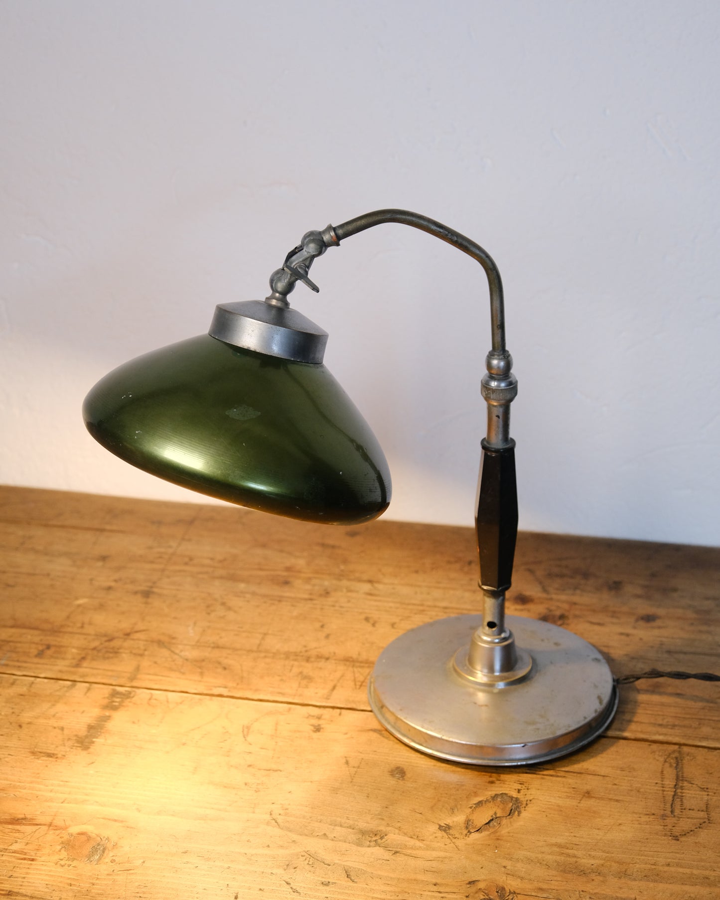 Lampada ministeriale “collo d’oca”  - manico nero