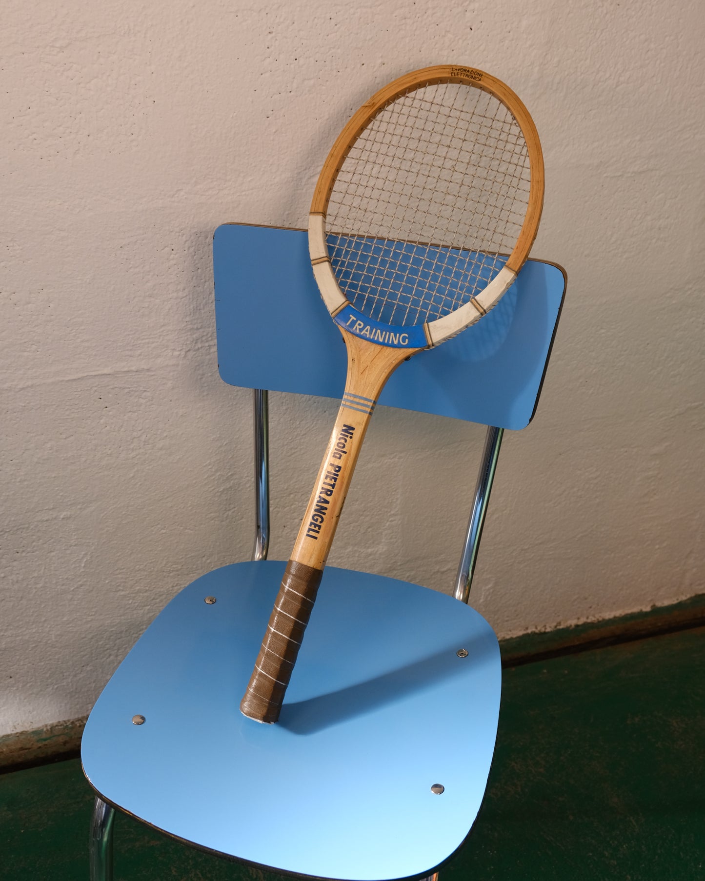 Racchetta da tennis in legno “Nicola Pietrangeli”