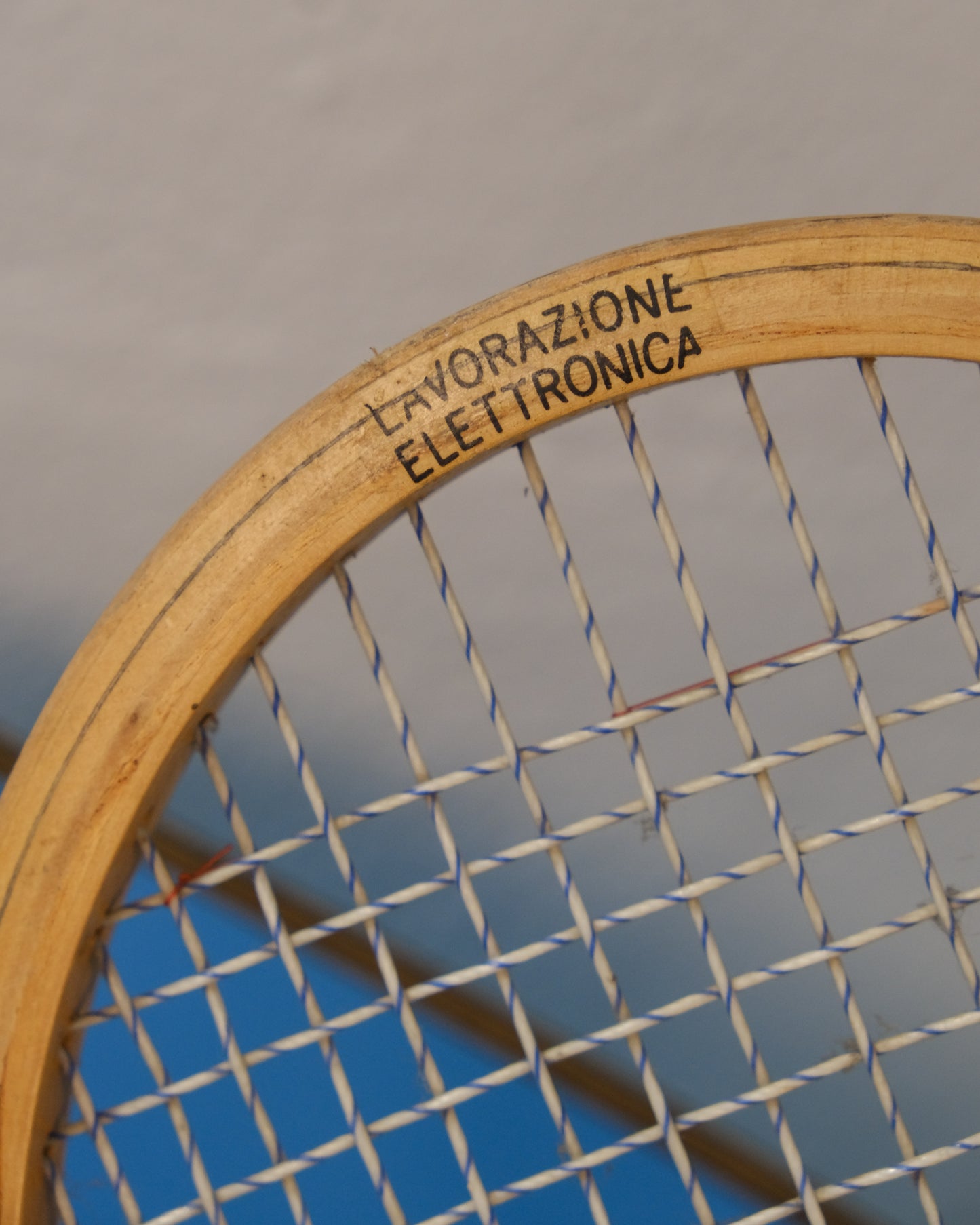 Racchetta da tennis in legno “Nicola Pietrangeli”