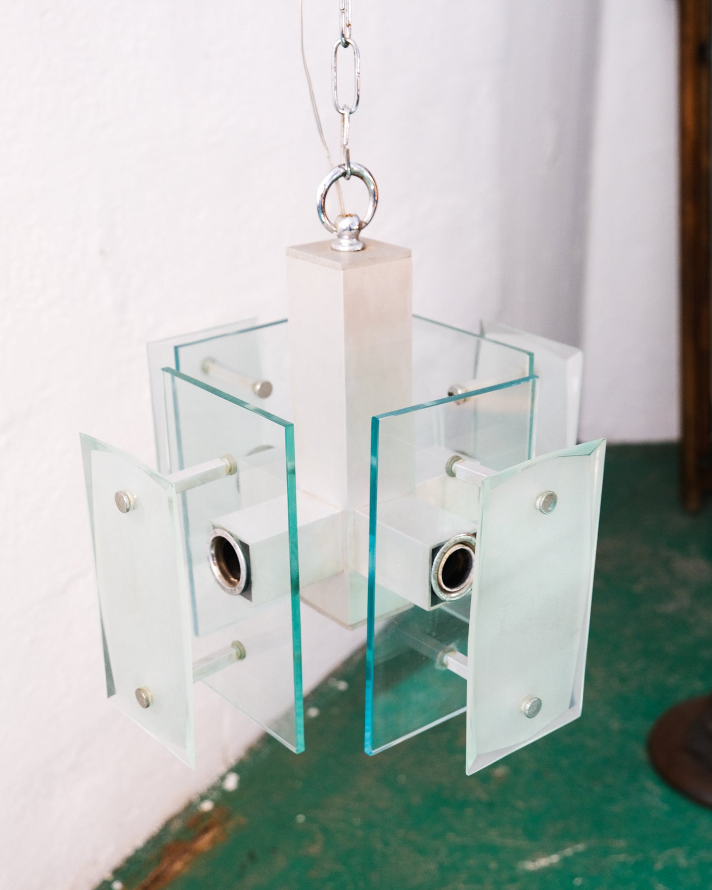 Lampadario in vetro e alluminio